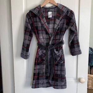 Boys Cuddl Duds hooded fleece robe M
